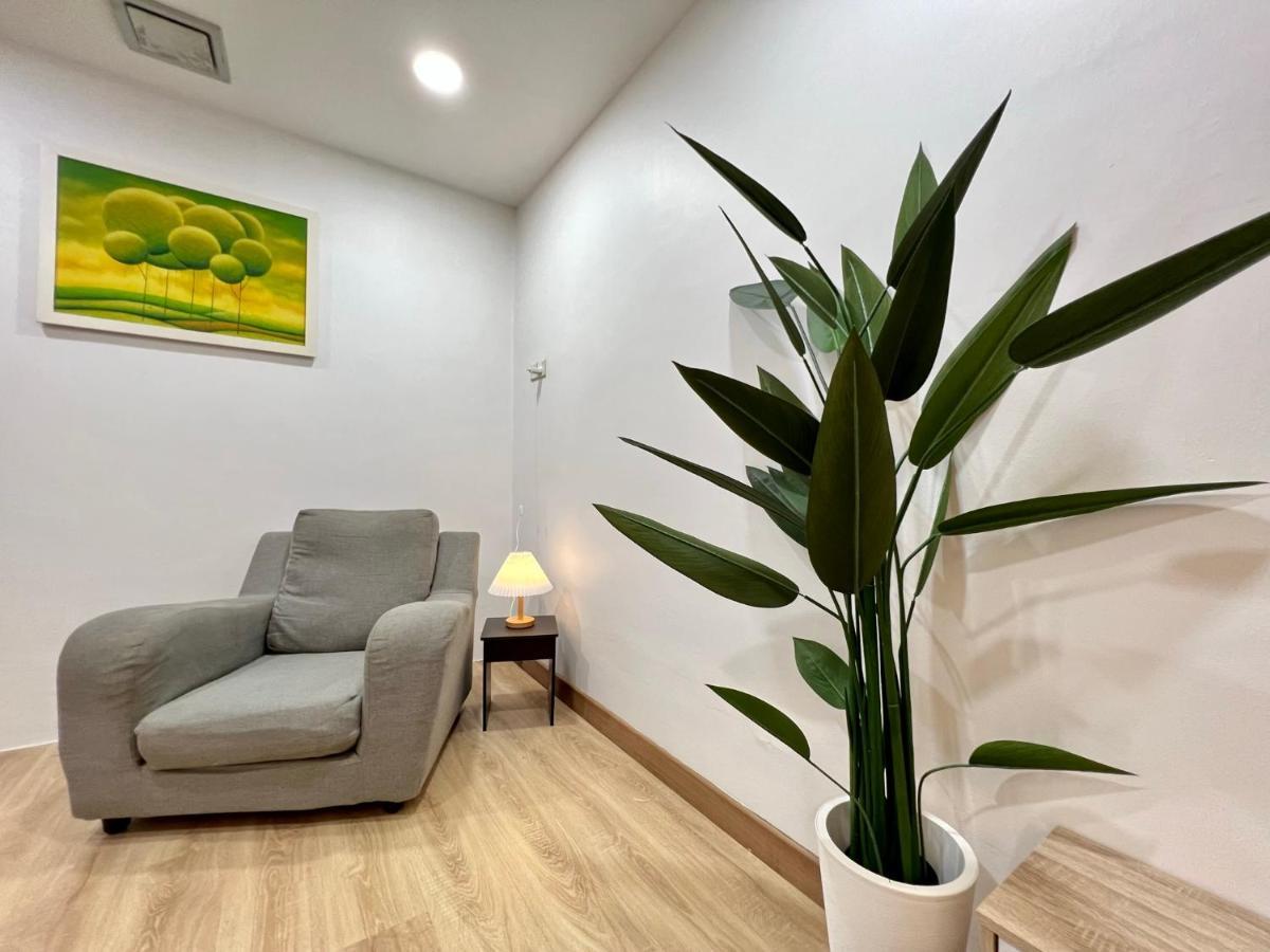 Demuji2 8Pax Centraltown In Airputih, Netflix, Ac Куантан Экстерьер фото